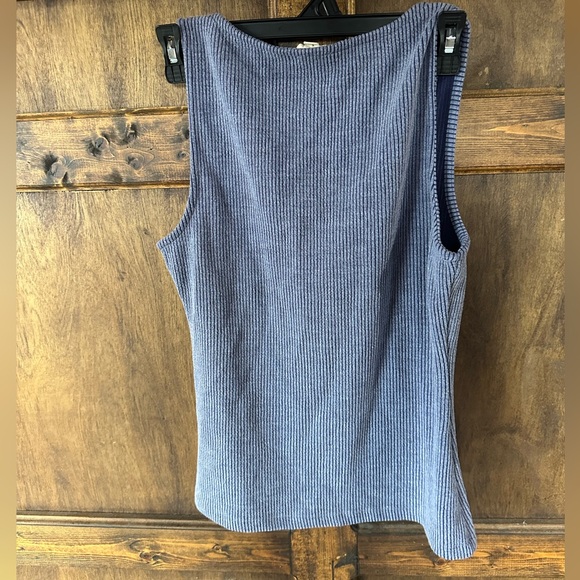 Blue Ribbed Button-Down Tank Top - Picture 2 of 2